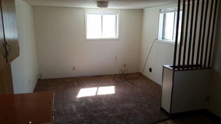 827 Poly Dr. - Photo 2 of 6