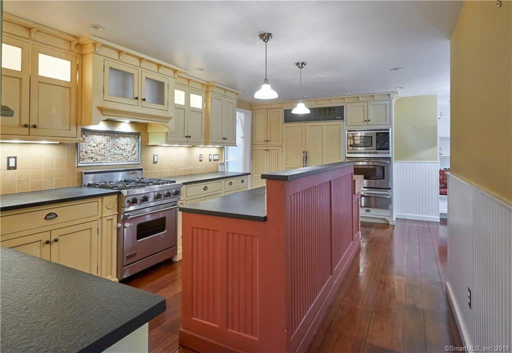 49 Partrick Rd - Photo 2 of 23