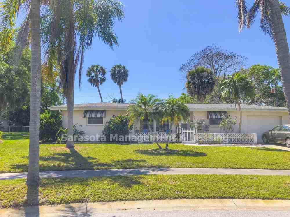 6760 Half Moon Dr - Photo 2 of 12