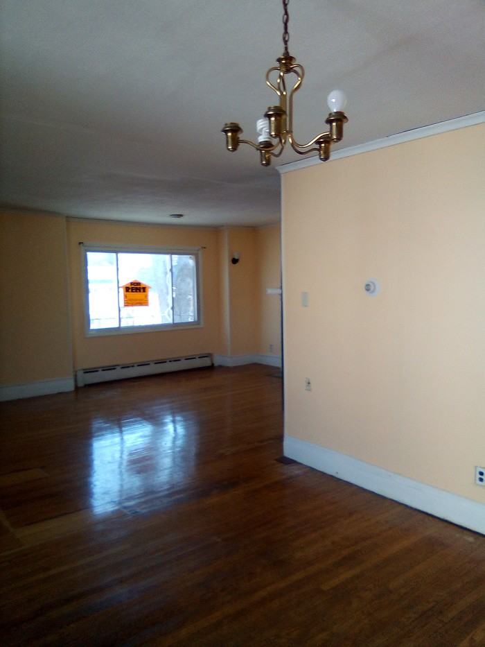 918 Fillmore Ave - Photo 3 of 11