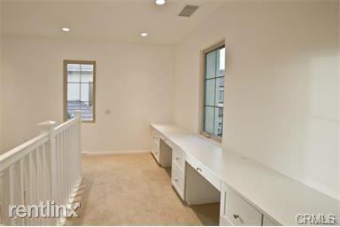 76 Gardenhouse Way - Photo 2 of 10
