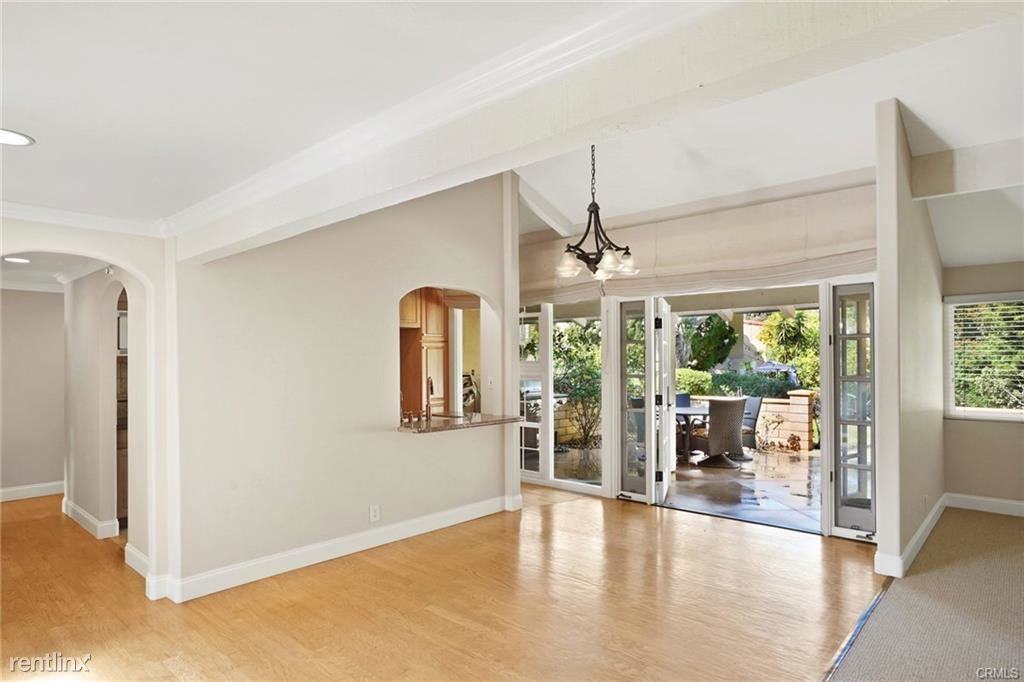 554 Glorieta - Photo 3 of 20