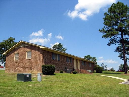 20 Oakdale Dr - Photo 2 of 12