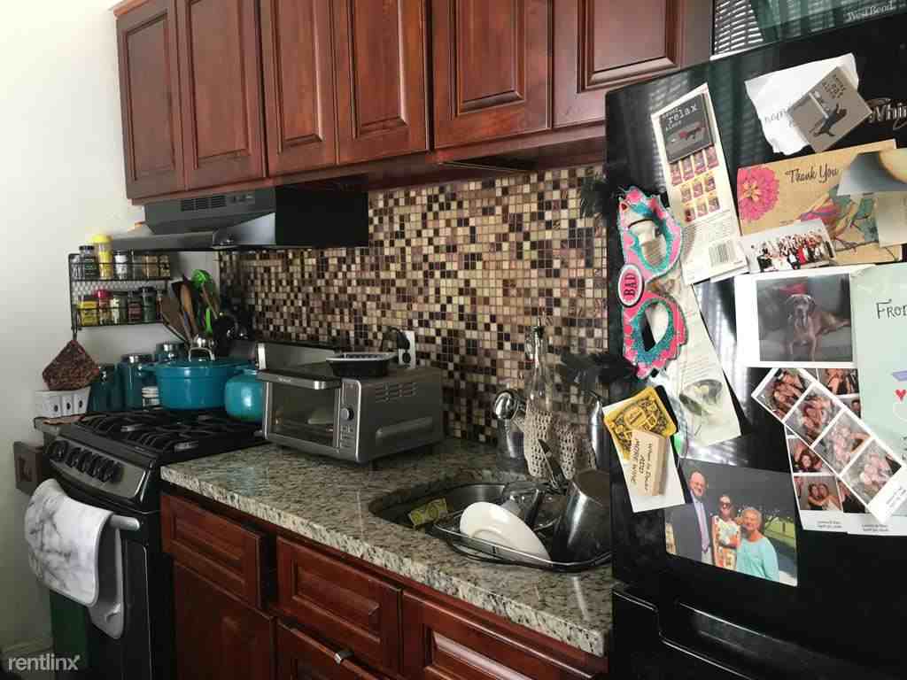 117 N 20th St #2 - Photo 2 of 13