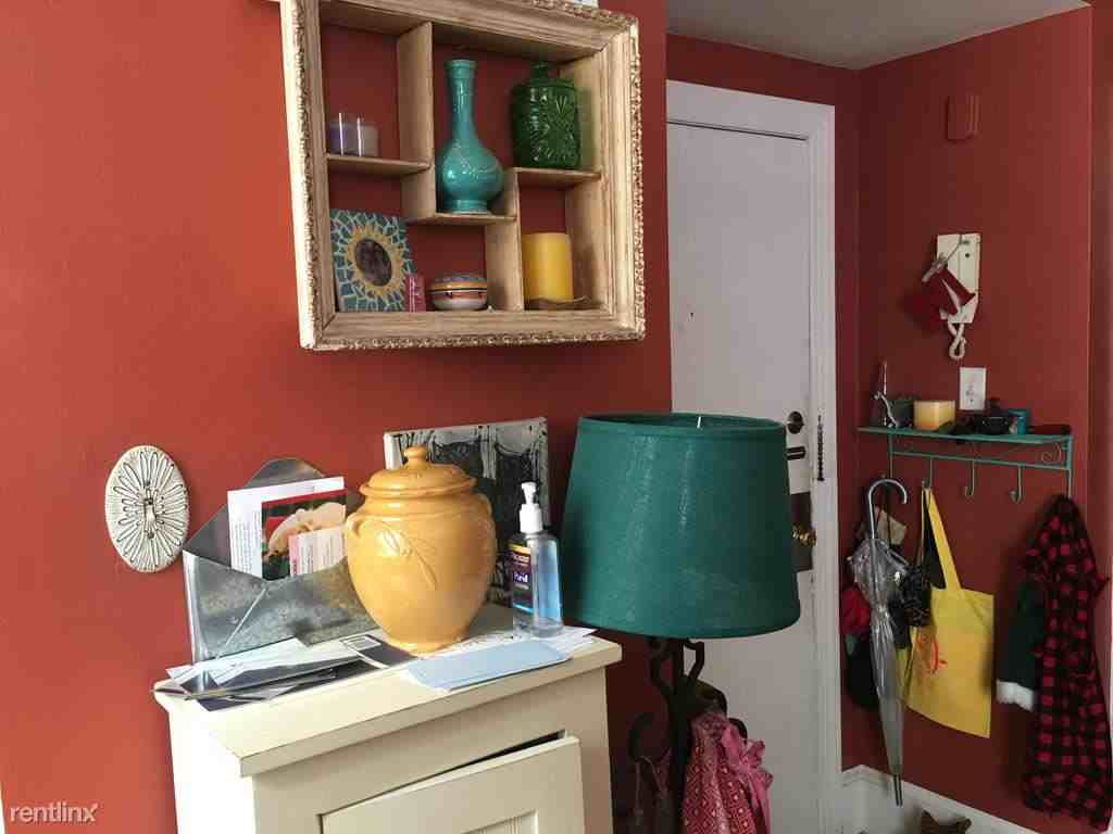 117 N 20th St #2 - Photo 3 of 13