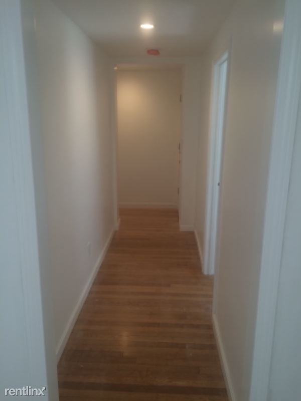 110 Cook Ave - Photo 3 of 13