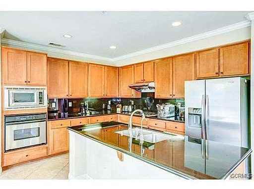 16375 Magnolia Way - Photo 3 of 9