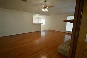 13719 Rocky Bluff Dr - Photo 3 of 30