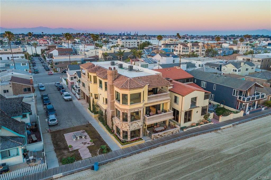 2 60th Pl - Photo 3 of 50