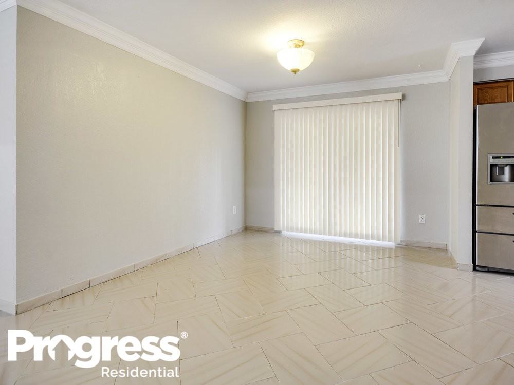 10575 Ermine Ave - Photo 2 of 16