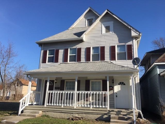 2116 Woodlawn Ave - Photo 2 of 22