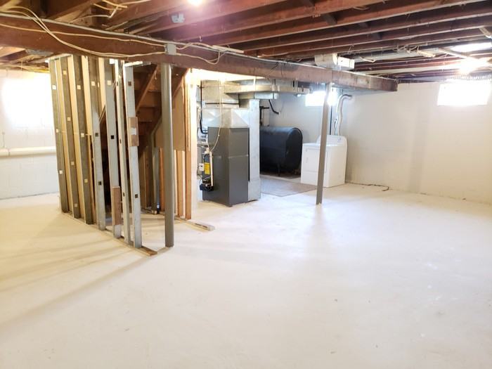 909 Central Ave - Photo 2 of 21