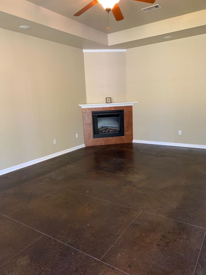 70370 Ravine St - Photo 2 of 12