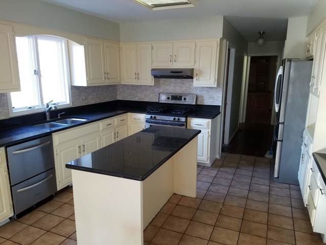 11325 Hummingbird Ln - Photo 3 of 18