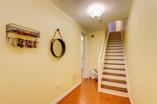 424 Olssen Ave #4B4 - Photo 3 of 8