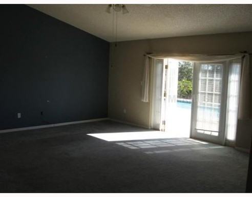 14602 Pine Forest Ct - Photo 2 of 8