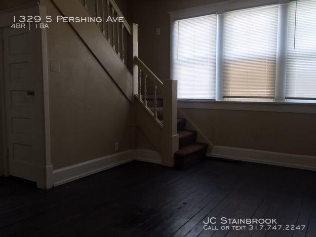 1329 S Pershing Ave - Photo 3 of 11
