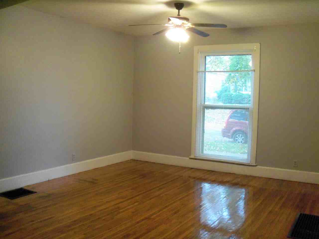 611 W Ordway St - Photo 2 of 13