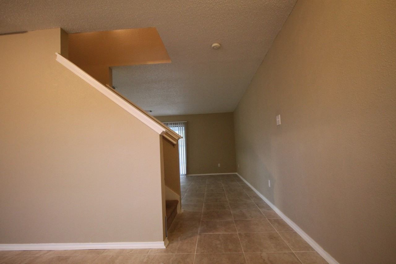 10515 Talon Point - Photo 3 of 23