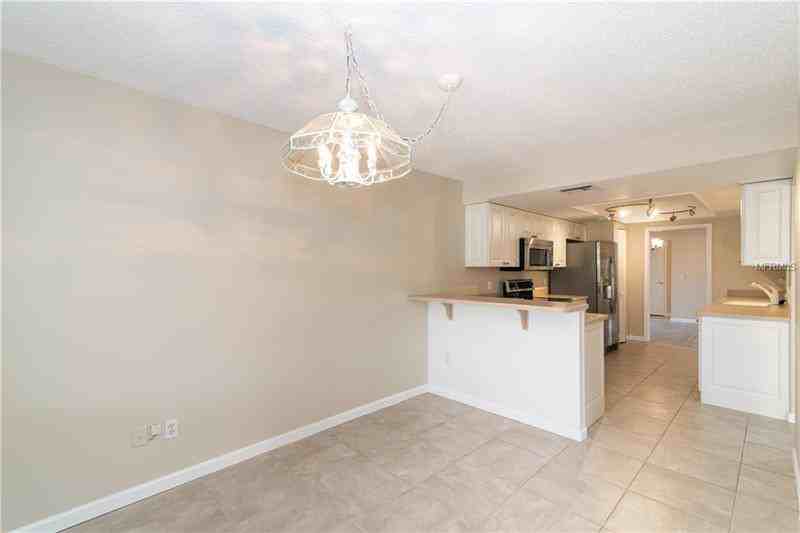 4549 Dewey Dr - Photo 3 of 19