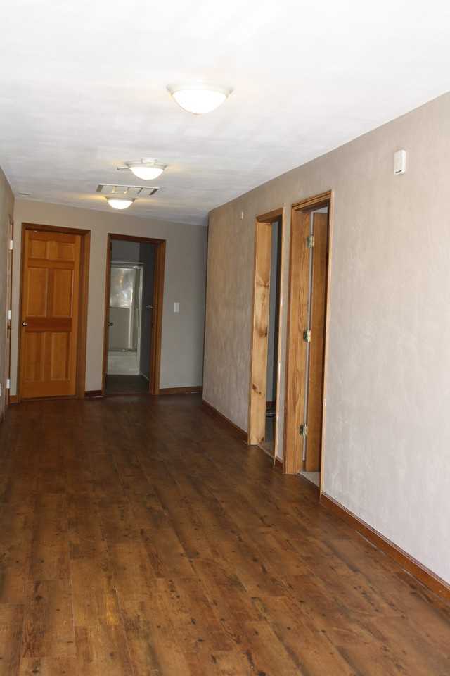 115 West Kunz Street - Photo 2 of 8