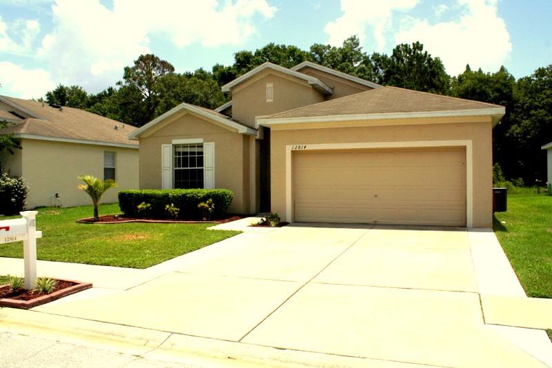 12814 Turnstone Ct - Photo 2 of 16