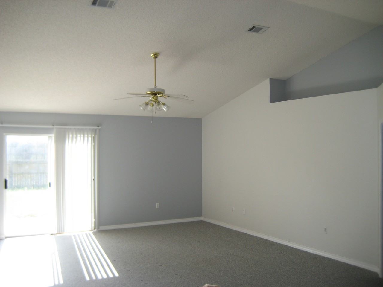 1266 Jefferyscot Dr - Photo 2 of 5