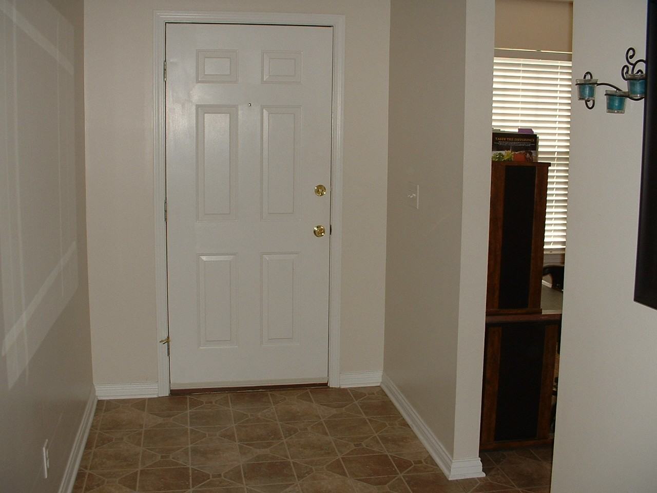 9119 Cayes Dr - Photo 2 of 21