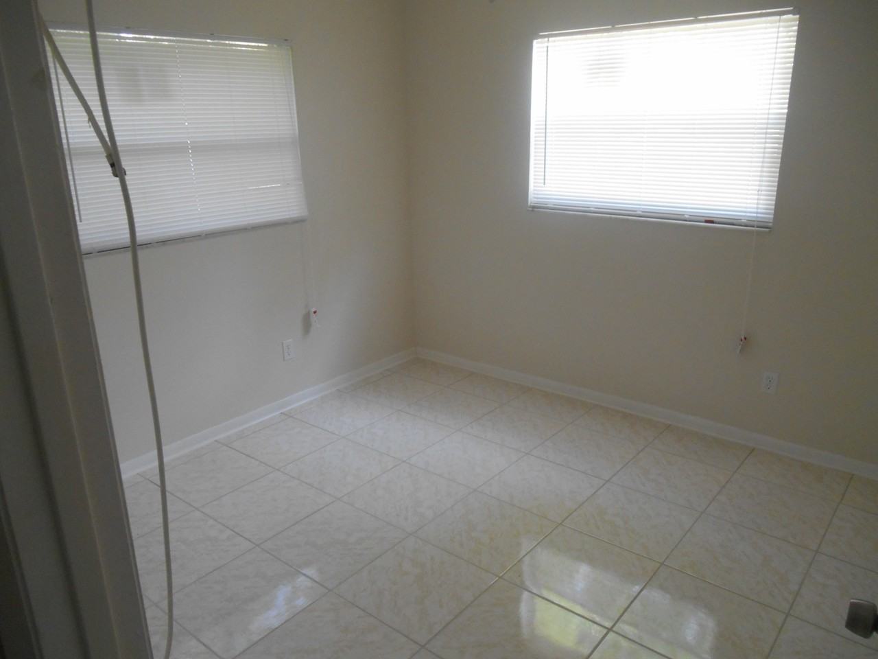 3217 Broadway - Photo 2 of 4