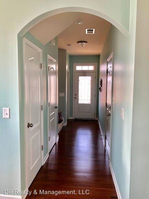 2705 Sawbridge Ln - Photo 3 of 13