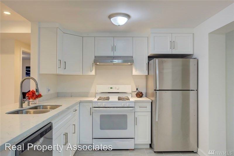 18318 9th Ave NE - Photo 2 of 26