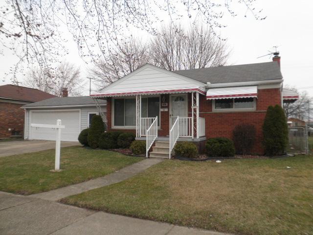 7573 Sterling St - Photo 2 of 15