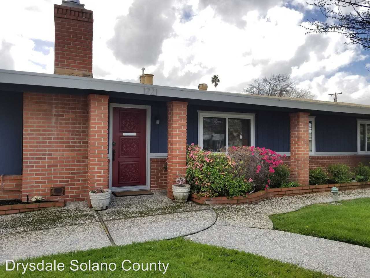 1221 W Day Ave - Photo 2 of 27