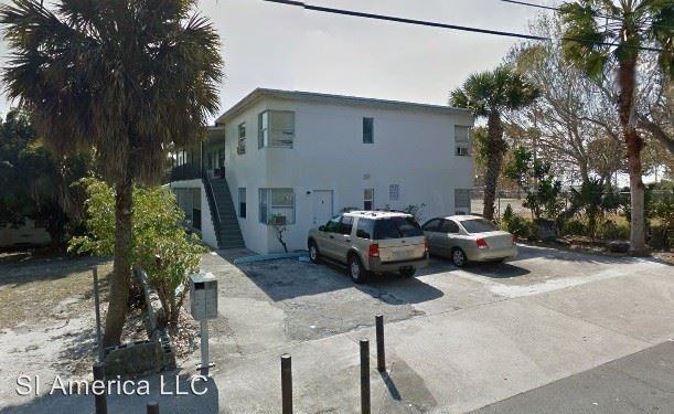 905 19th St Palm Beach County - Photo 3 of 14