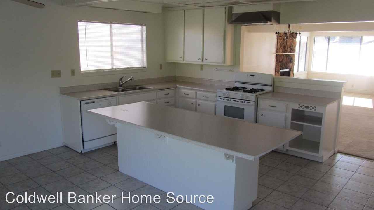 12695 Spring Valley Pkwy - Photo 2 of 12