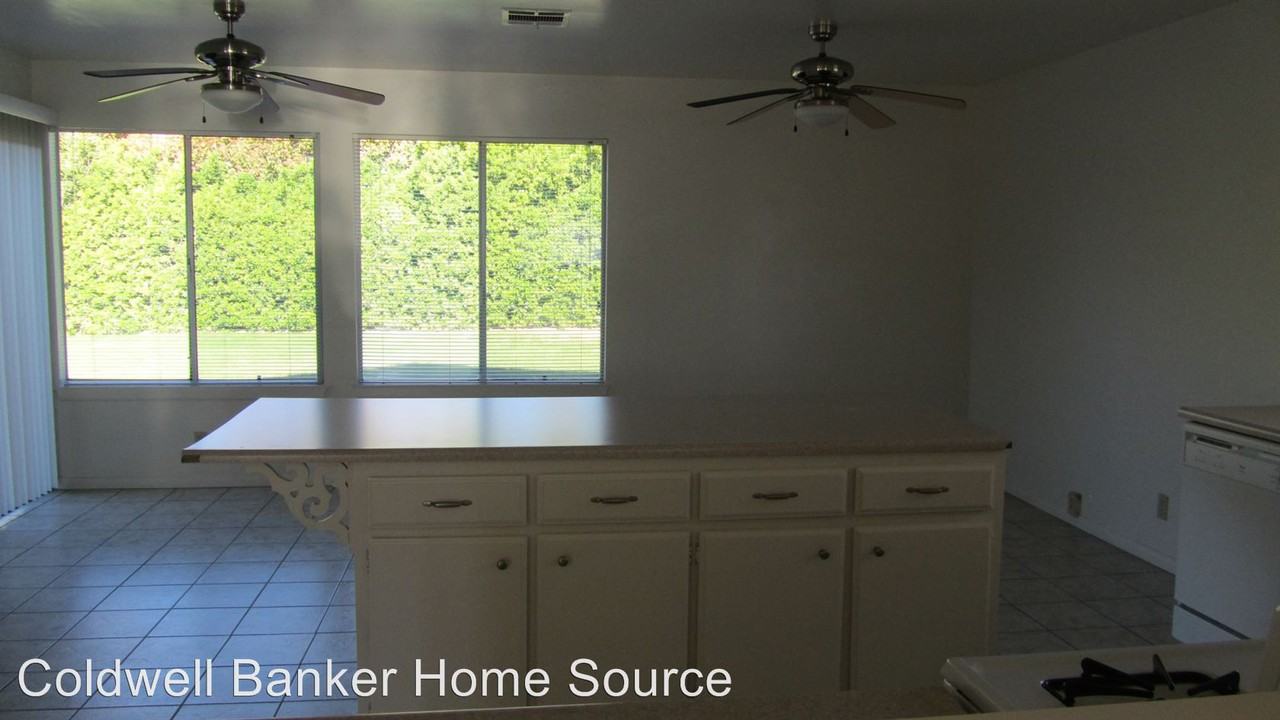 12695 Spring Valley Pkwy - Photo 3 of 12