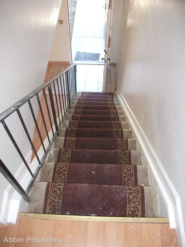 2210 Amberwood Ln - Photo 2 of 17