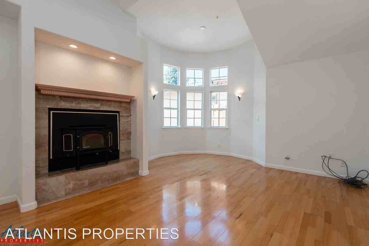17605 Peak Avenue - Photo 3 of 18