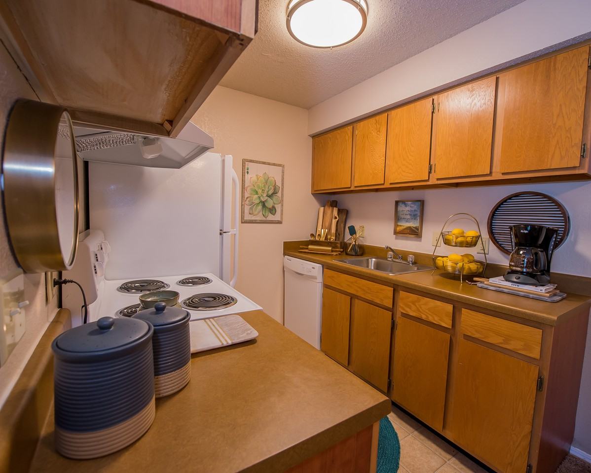 Silver Springs Apartments in Wichita, KS 67212 Zumper