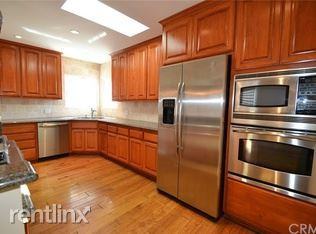 17904 Glenburn Ave - Photo 3 of 15