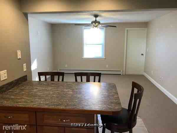 48 Brown St - Photo 3 of 8