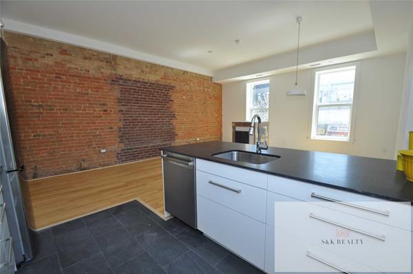 280 College Street #10005