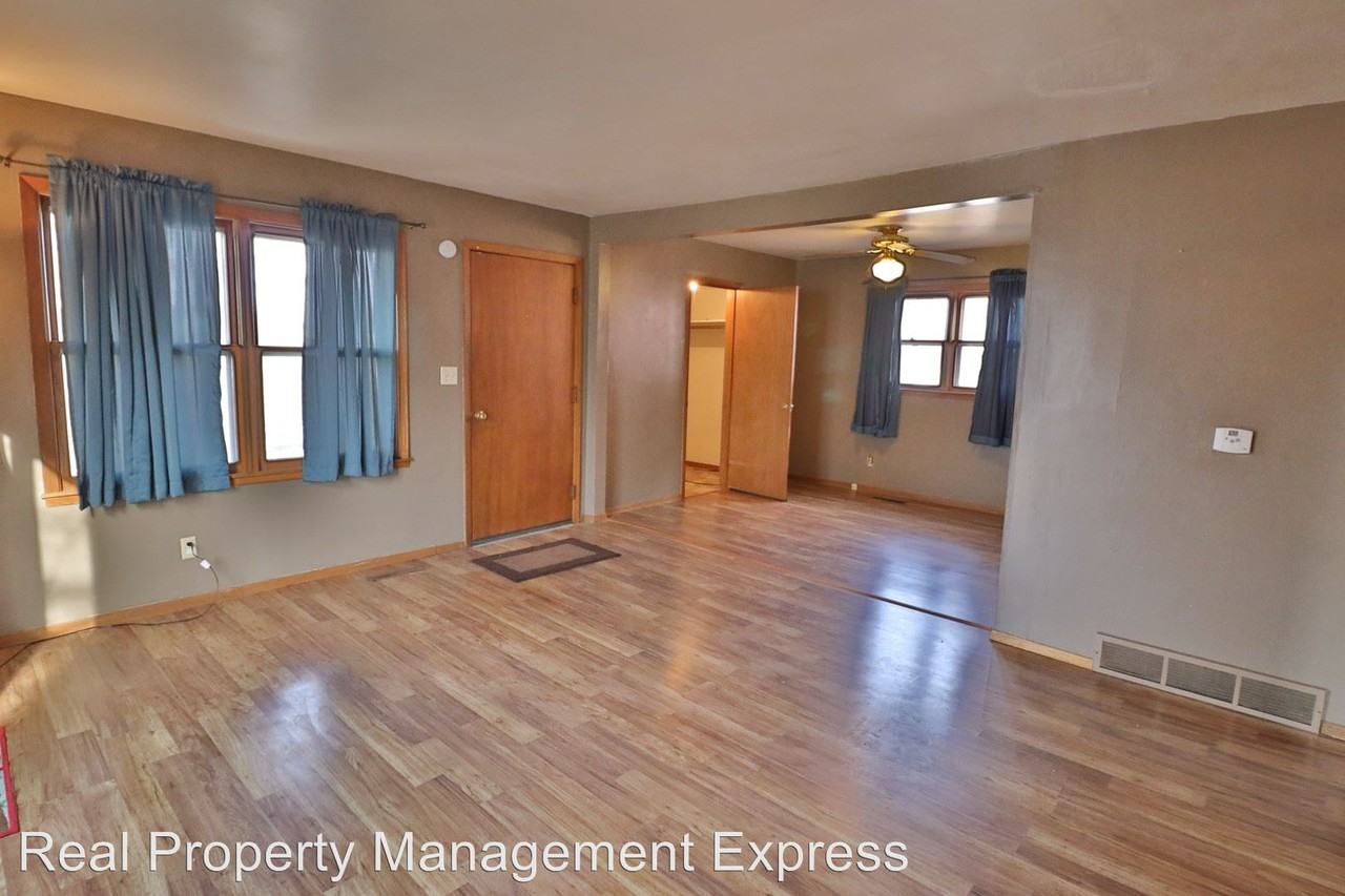 1032 N Duluth Ave - Photo 3 of 20