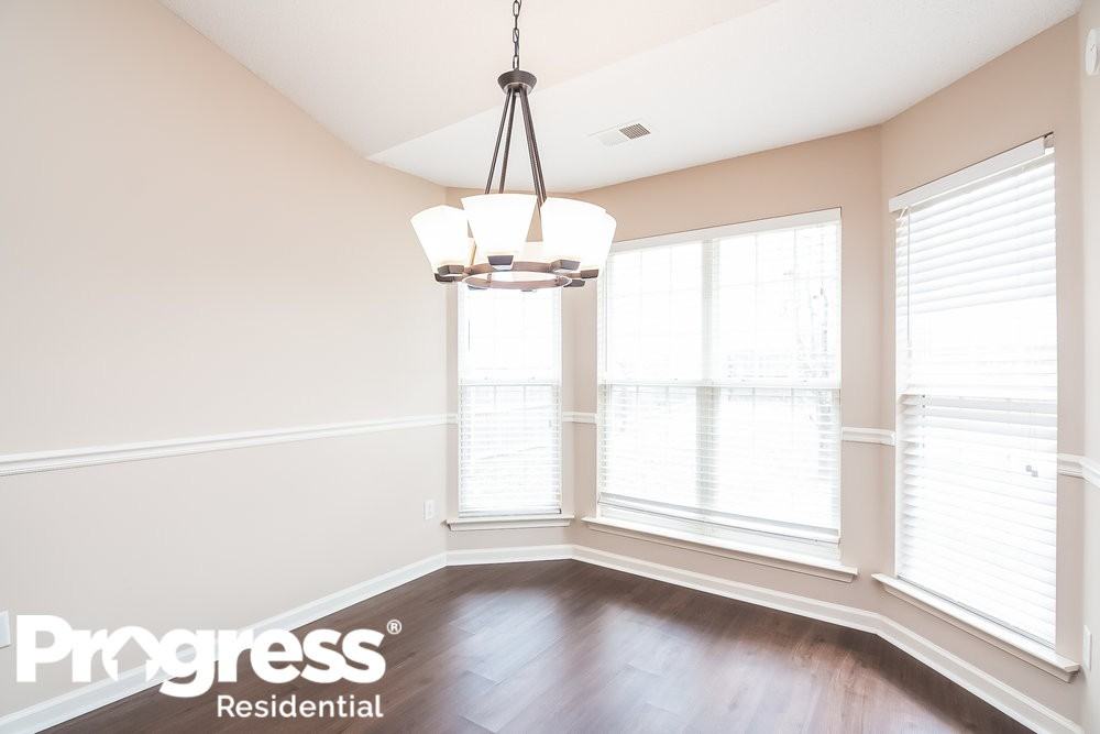 5444 Milton Ridge Dr - Photo 2 of 13