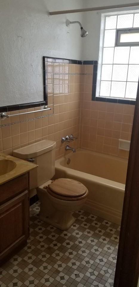 6990 Edison Ave - Photo 3 of 13