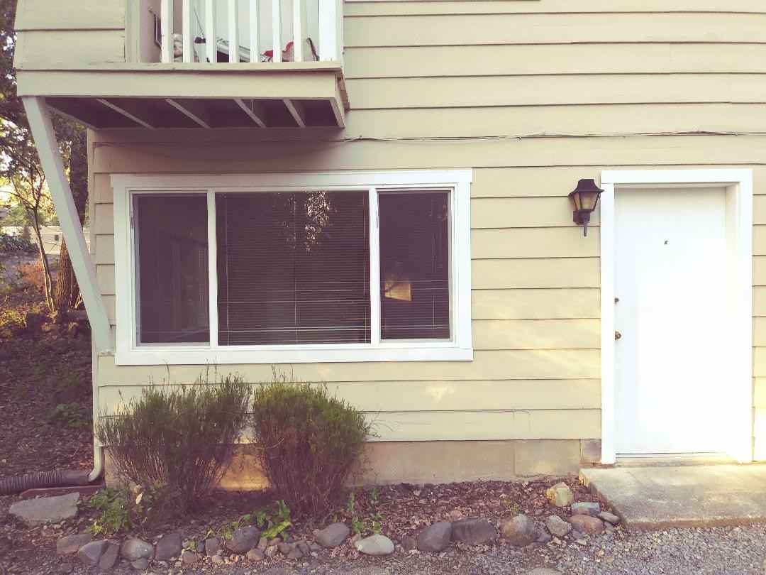 2310 4th St #B - Photo 3 of 5