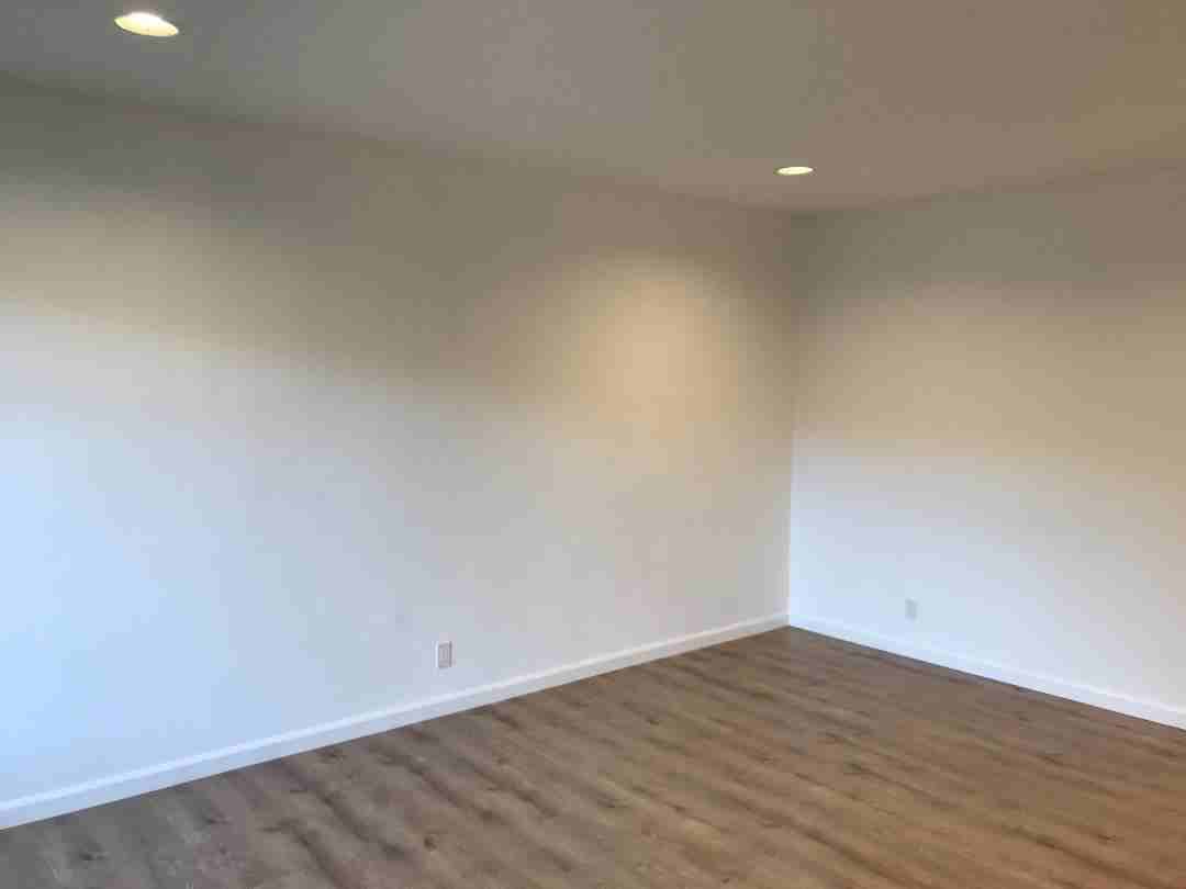 2835 Saint George Street - Photo 4 of 19