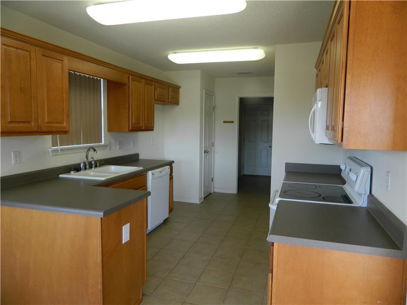 21665 Palmer Ct - Photo 2 of 6