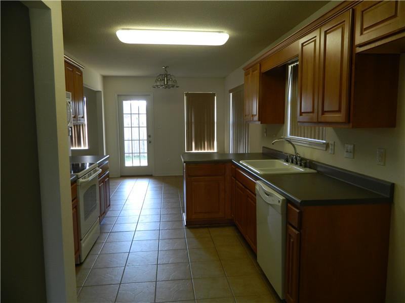 21665 Palmer Ct - Photo 3 of 6