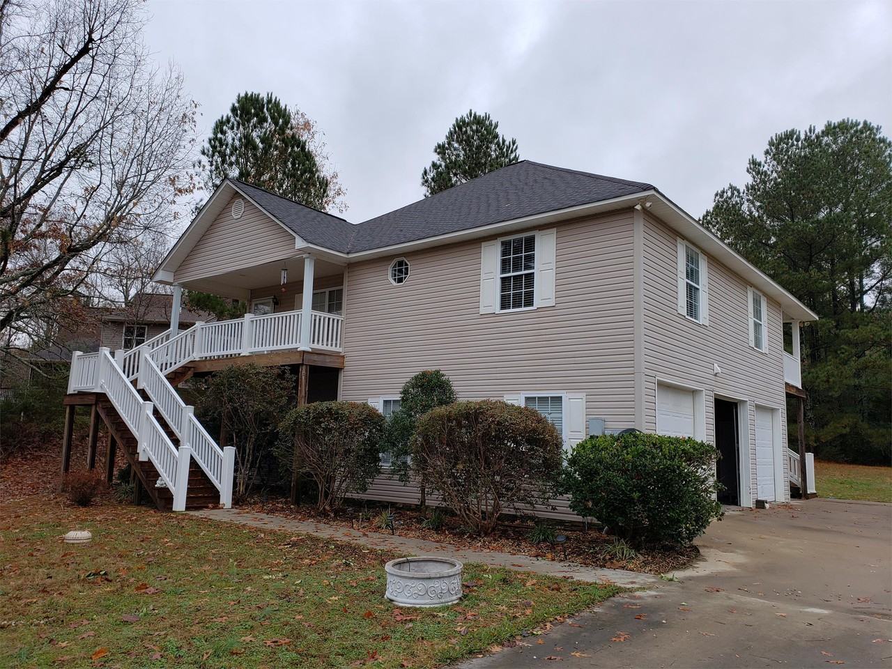 926 Signal Point Rd - Photo 2 of 48